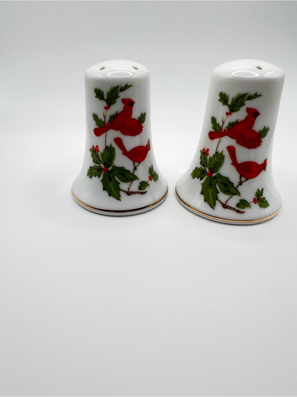Lefton White Porcelain Cardinal Salt and Pepper Shakers with Gold Trim